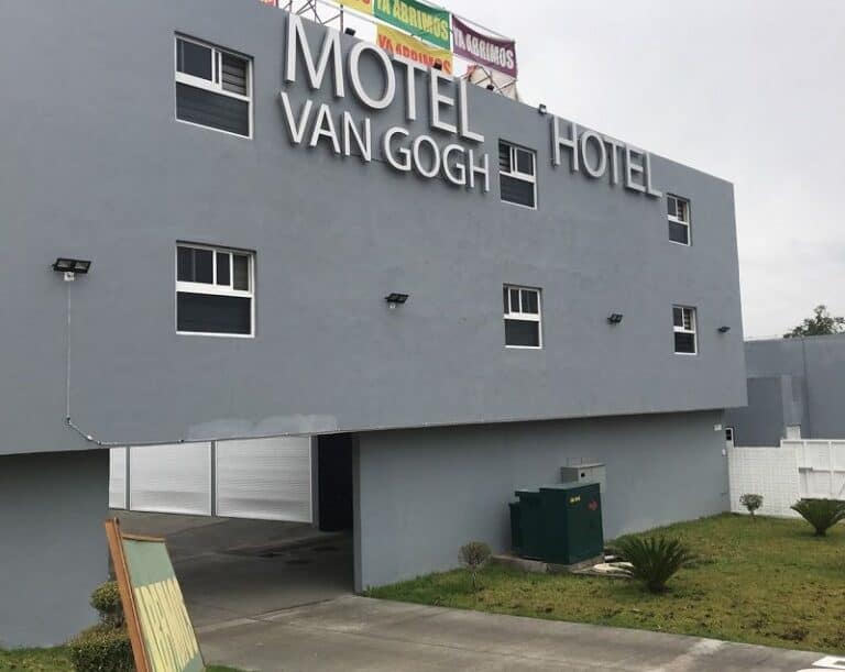 Motel Van Gogh en Tlaquepaque