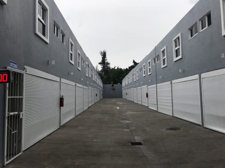 Motel Van Gogh en Tlaquepaque